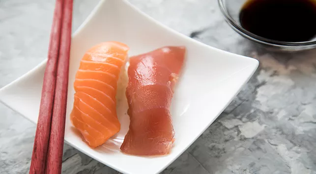 Ikan Tuna Vs Ikan Salmon, Mana yang Lebih Sehat?