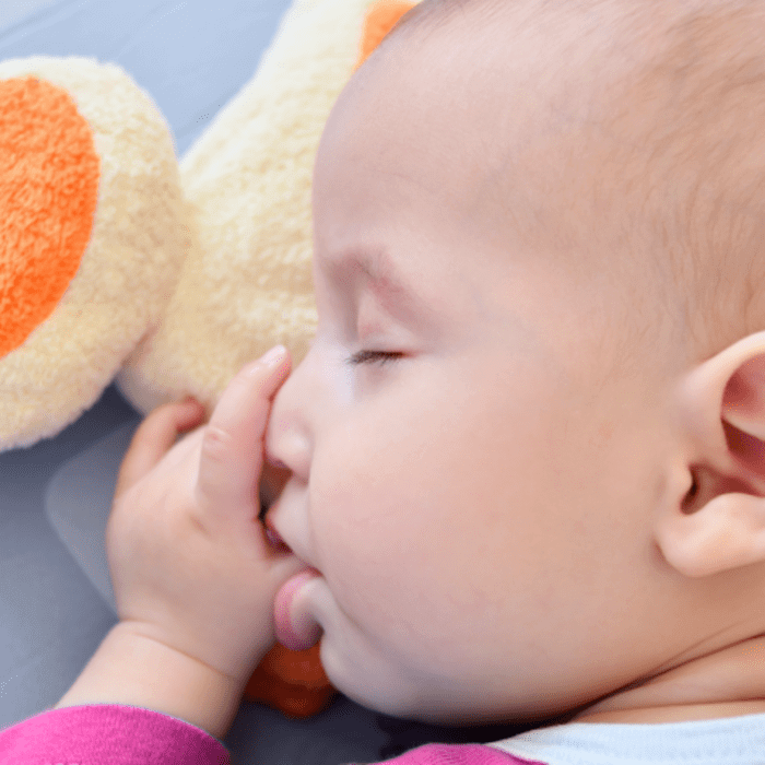 Suka Isap Jempol Buat Anak Jauh dari Alergi