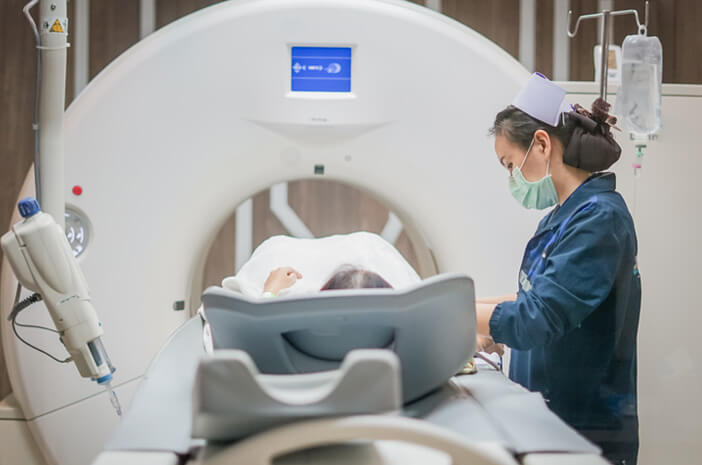 Ketahui Prosedur Pemeriksaan MRI untuk Tulang dan Sendi 