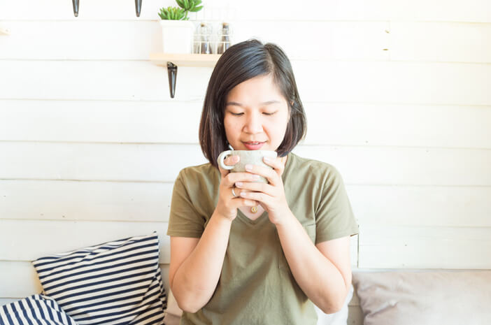 Sering Konsumsi Minuman Panas Sebabkan Kanker Tenggorokan, Benarkah? Sering Konsumsi Minuman Panas Sebabkan Kanker Tenggorokan, Benarkah?