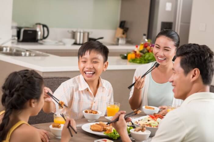 Si Kecil Ikut Puasa, Siapkan 5 Menu Sahur Sehat Ini Si Kecil Ikut Puasa, Siapkan 5 Menu Sahur Sehat Ini