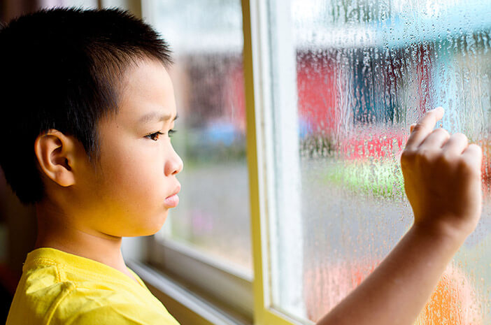 Si Kecil Mengidap Sindrom Asperger, Ortu Harus Apa?