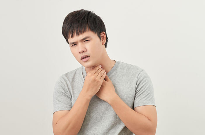 Tenggorokan Sakit saat Menelan Bisa Jadi Tanda Tumor? Tenggorokan Sakit saat Menelan Bisa Jadi Tanda Tumor?