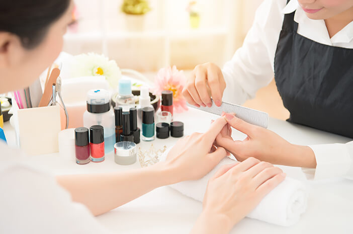 Tips Manicure Aman untuk Cegah Kondisi Paronikia