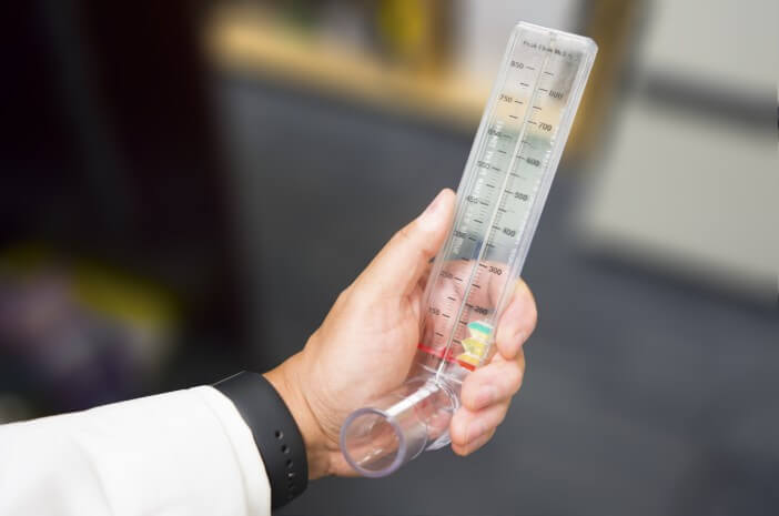 3 Hal yang Akan Didapatkan setelah Pemeriksaan Spirometri